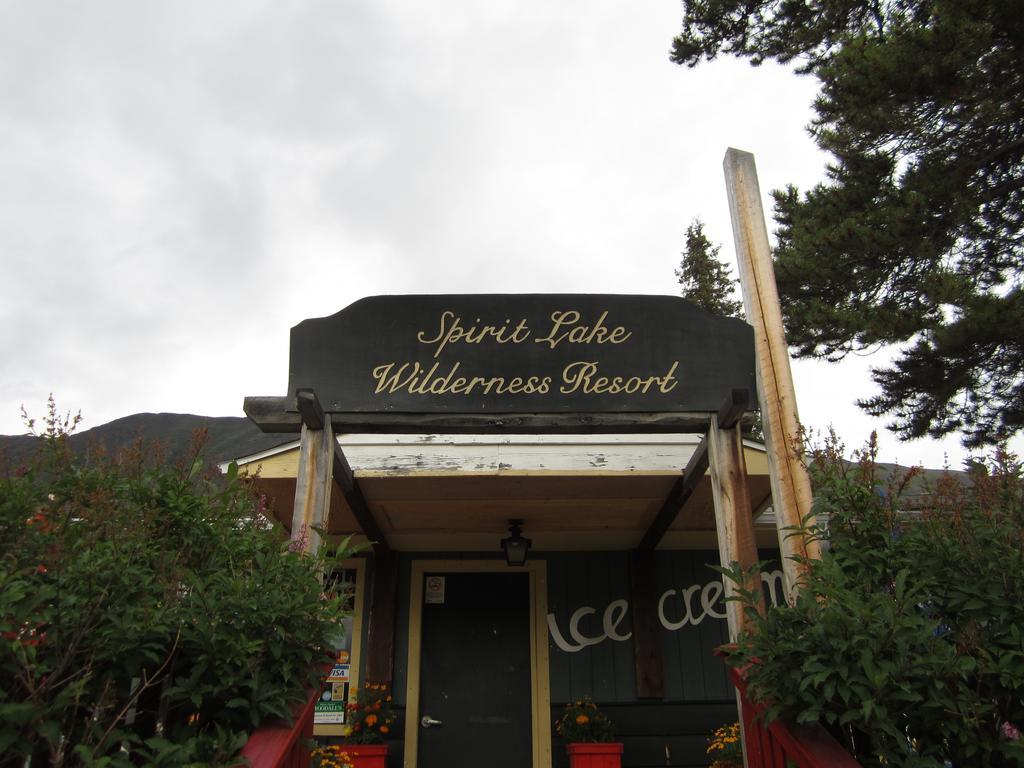 Spirit Lake Lodge Whitehorse Exterior foto